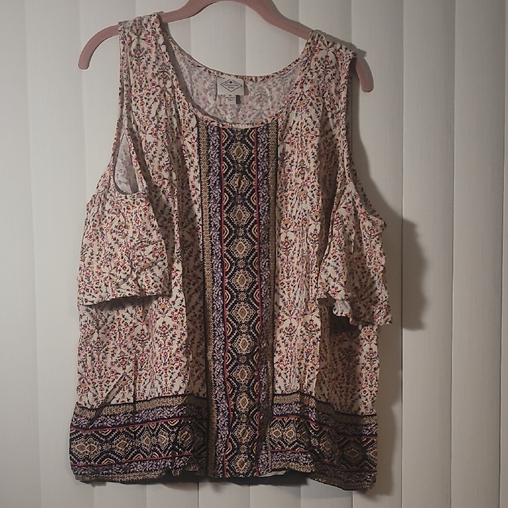 St. John's Bay Patterned Cutout Shoulder Blouse (XL)